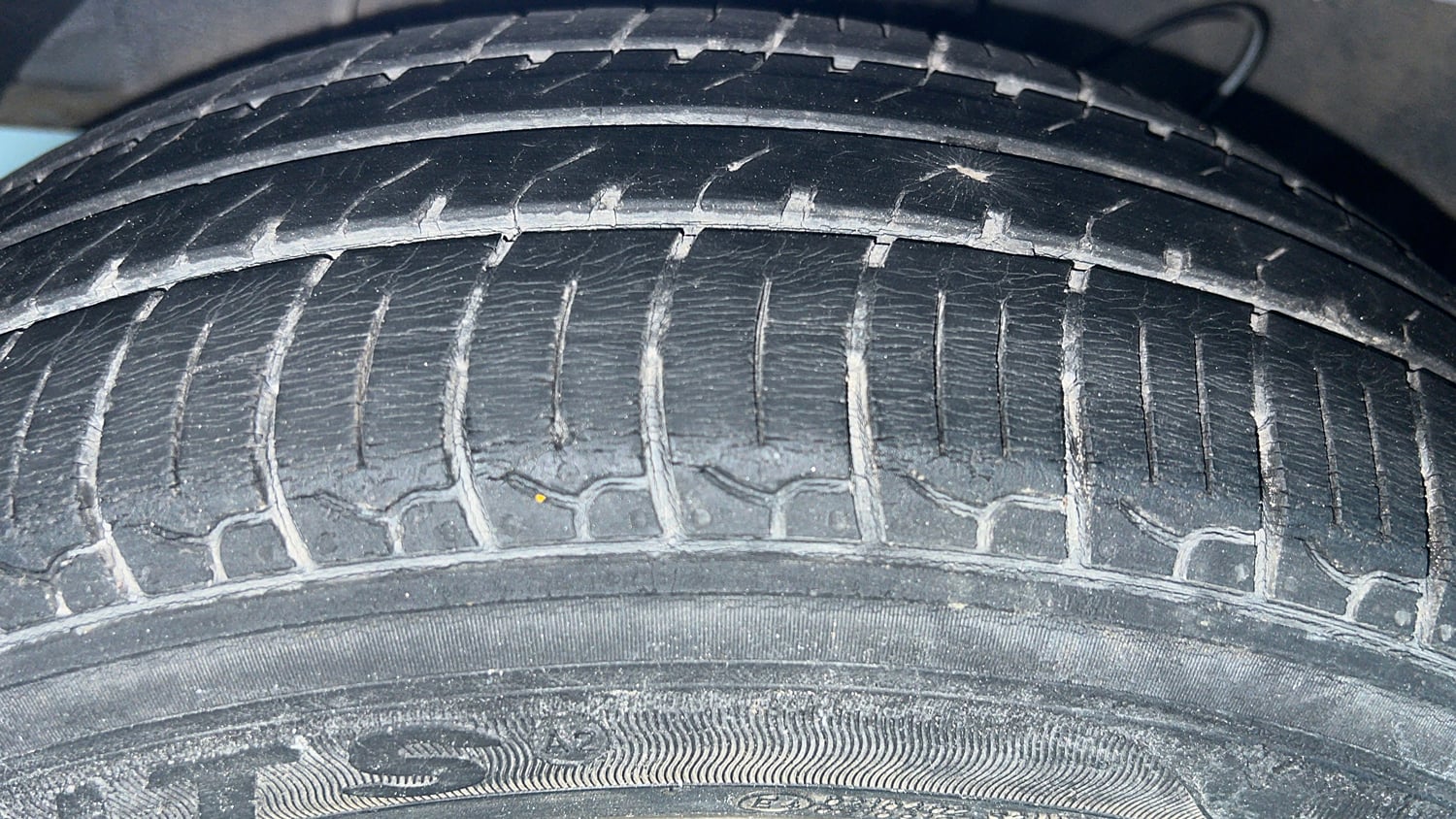 Used 2021 Hyundai Santro Sportz Petrol Manual tyres LEFT FRONT TYRE TREAD VIEW