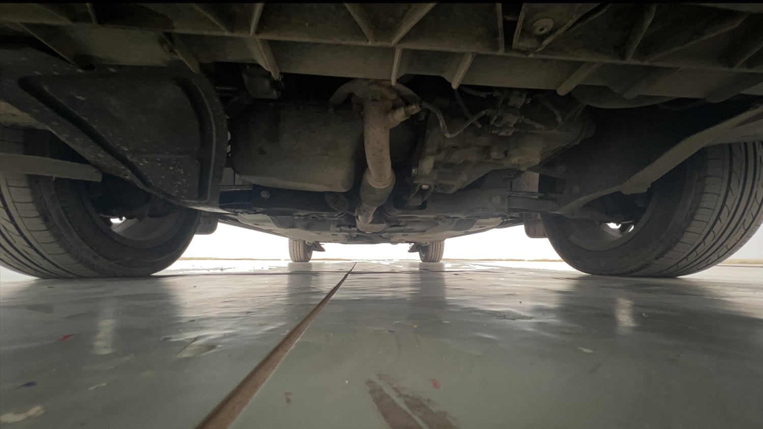 Used 2019 Volkswagen Vento Highline 1.6 (P) Petrol Manual extra FRONT LEFT UNDERBODY VIEW