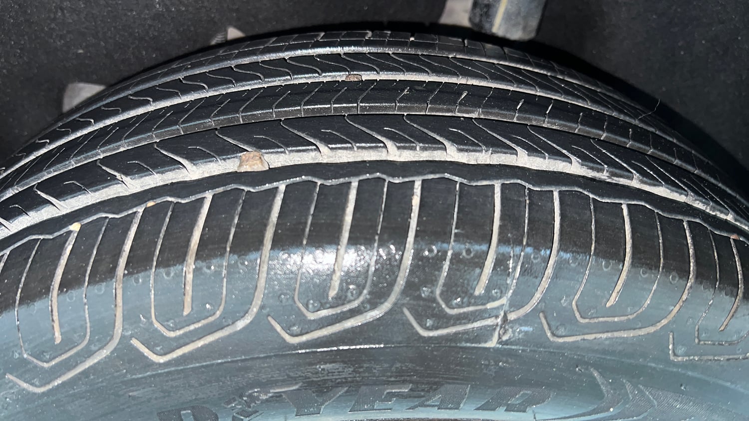 Used 2017 Ford EcoSport Trend 1.5L Ti-VCT Petrol Manual tyres LEFT REAR TYRE TREAD VIEW
