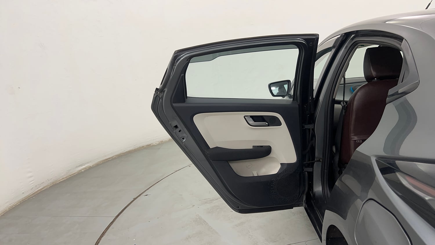 Used 2022 Tata Altroz XZ Diesel Diesel Manual interior LEFT REAR DOOR OPEN VIEW