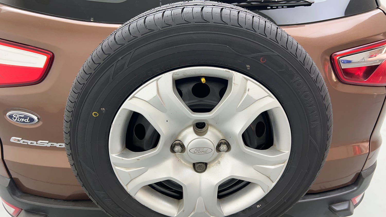 Used 2017 Ford EcoSport Trend 1.5L Ti-VCT Petrol Manual tyres SPARE TYRE VIEW