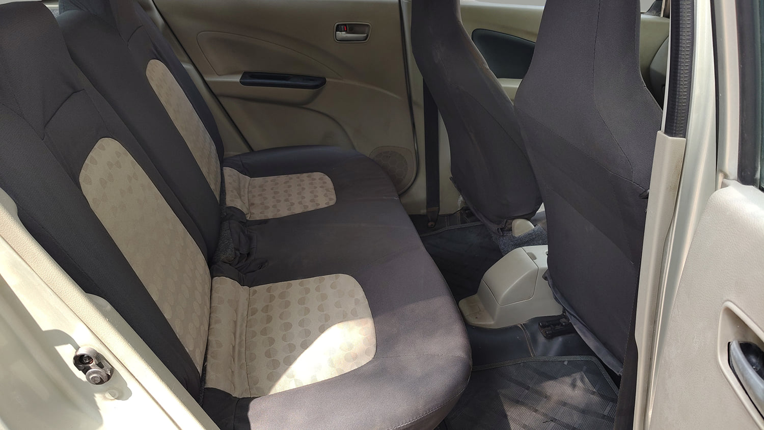 Used 2017 Maruti Suzuki Celerio VXi AMT Petrol Automatic interior RIGHT SIDE REAR DOOR CABIN VIEW