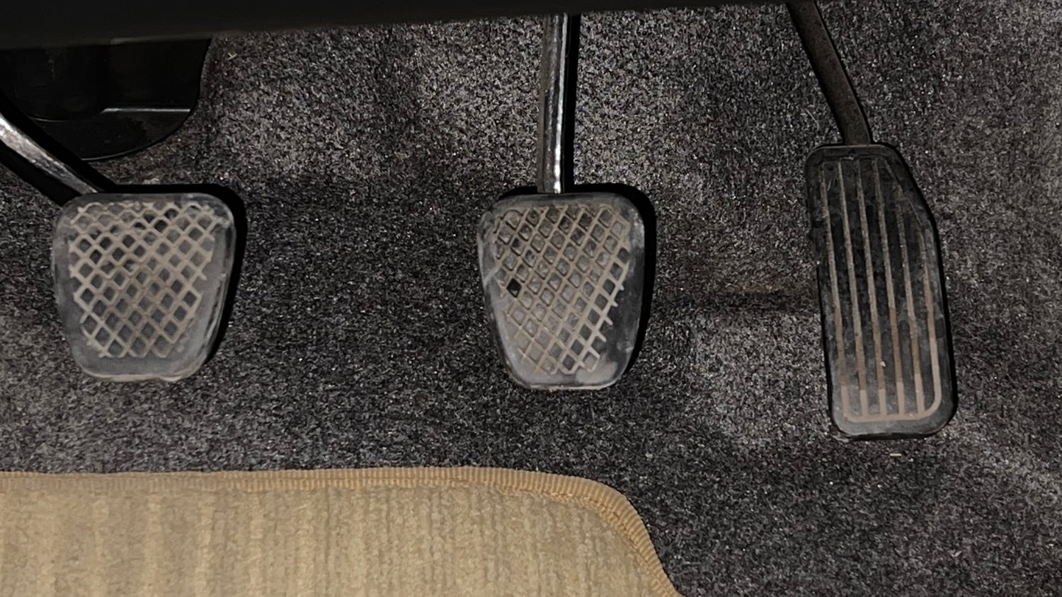 Used 2016 Honda Brio S MT Petrol Manual interior PEDALS VIEW