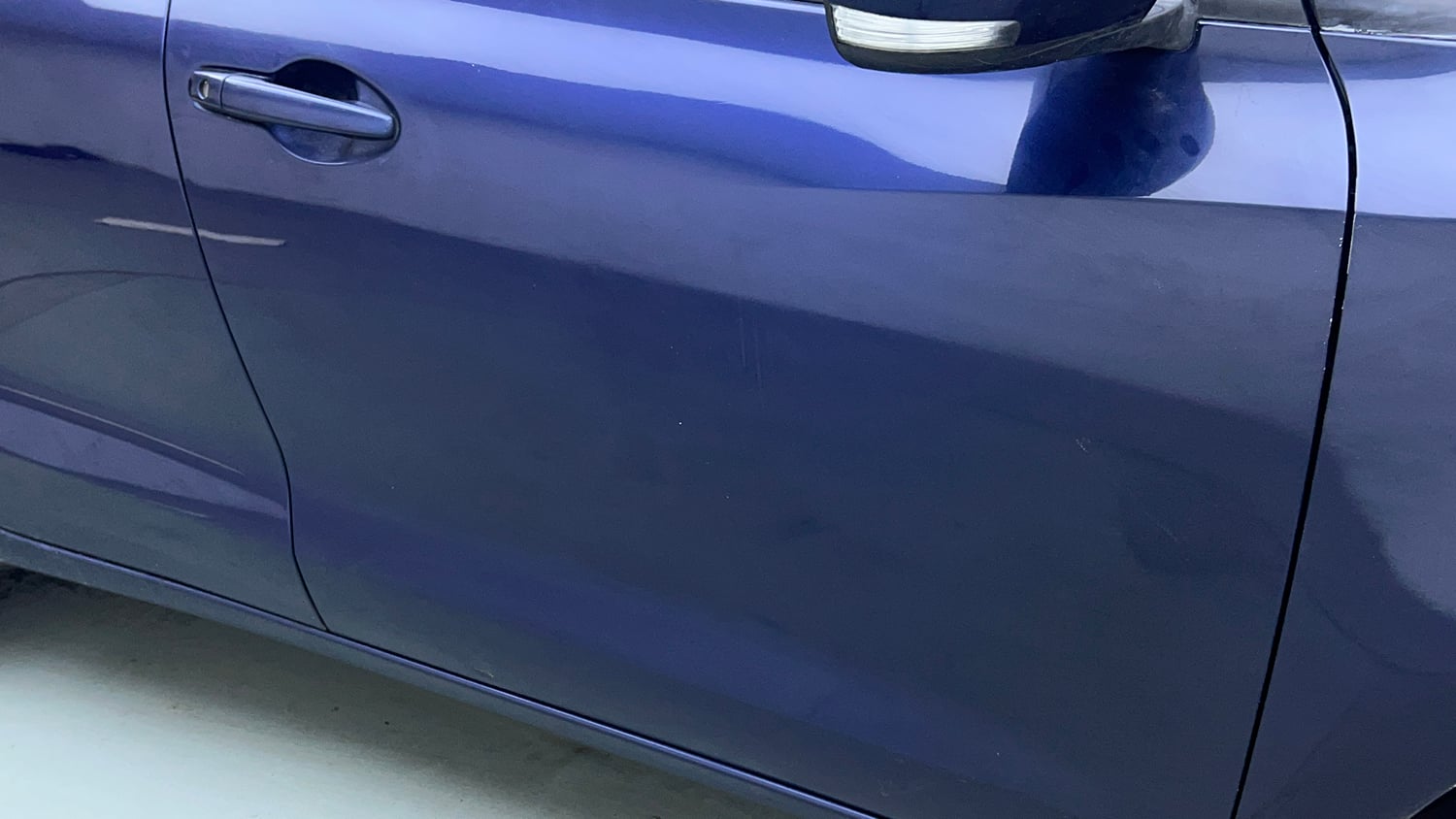 Used 2019 Maruti Suzuki Swift VXi Petrol Manual dents MINOR SCRATCH