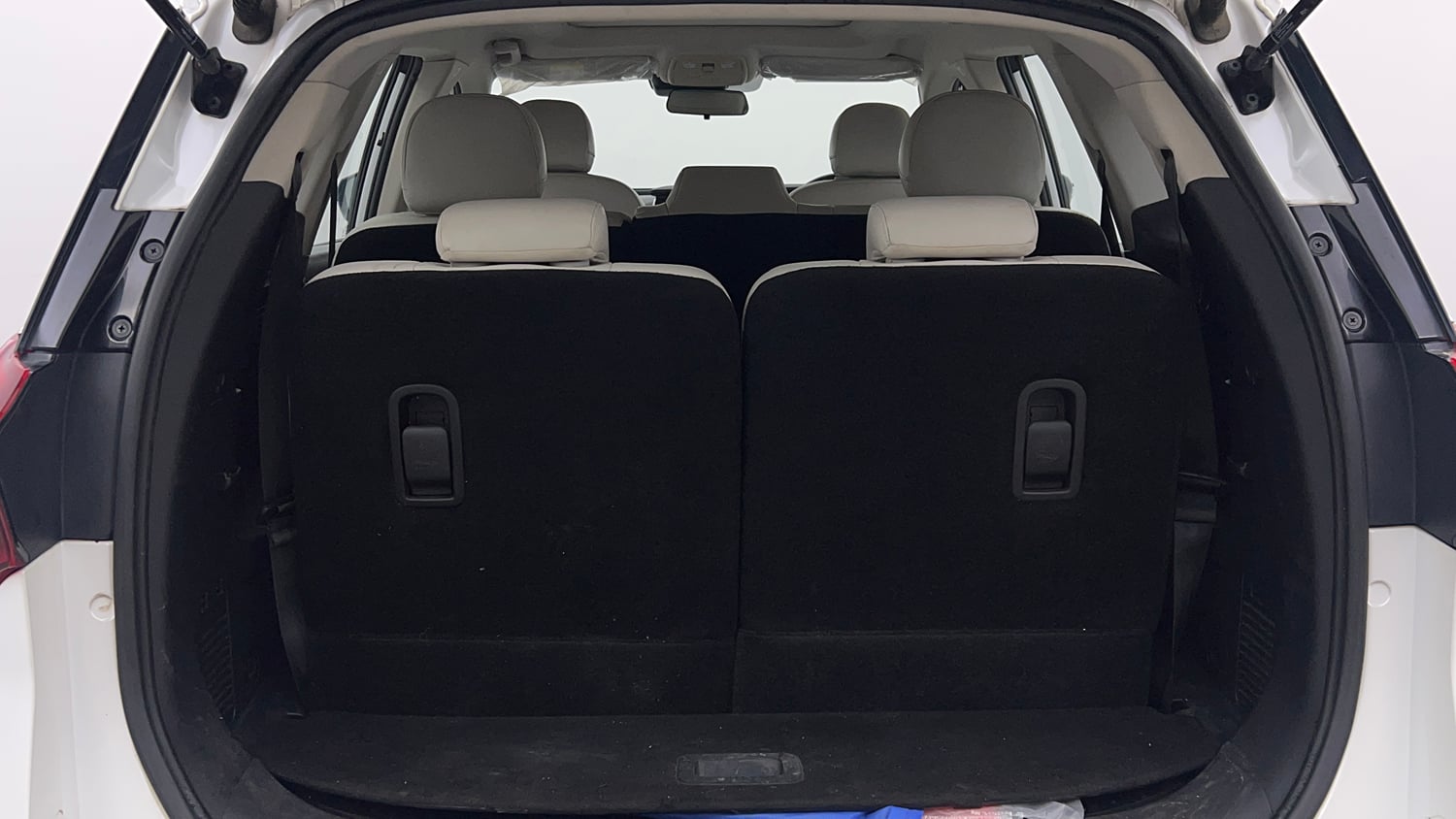 Used 2022 Mahindra XUV700 AX 7 Petrol MT 7 STR Petrol Manual interior DICKY INSIDE VIEW