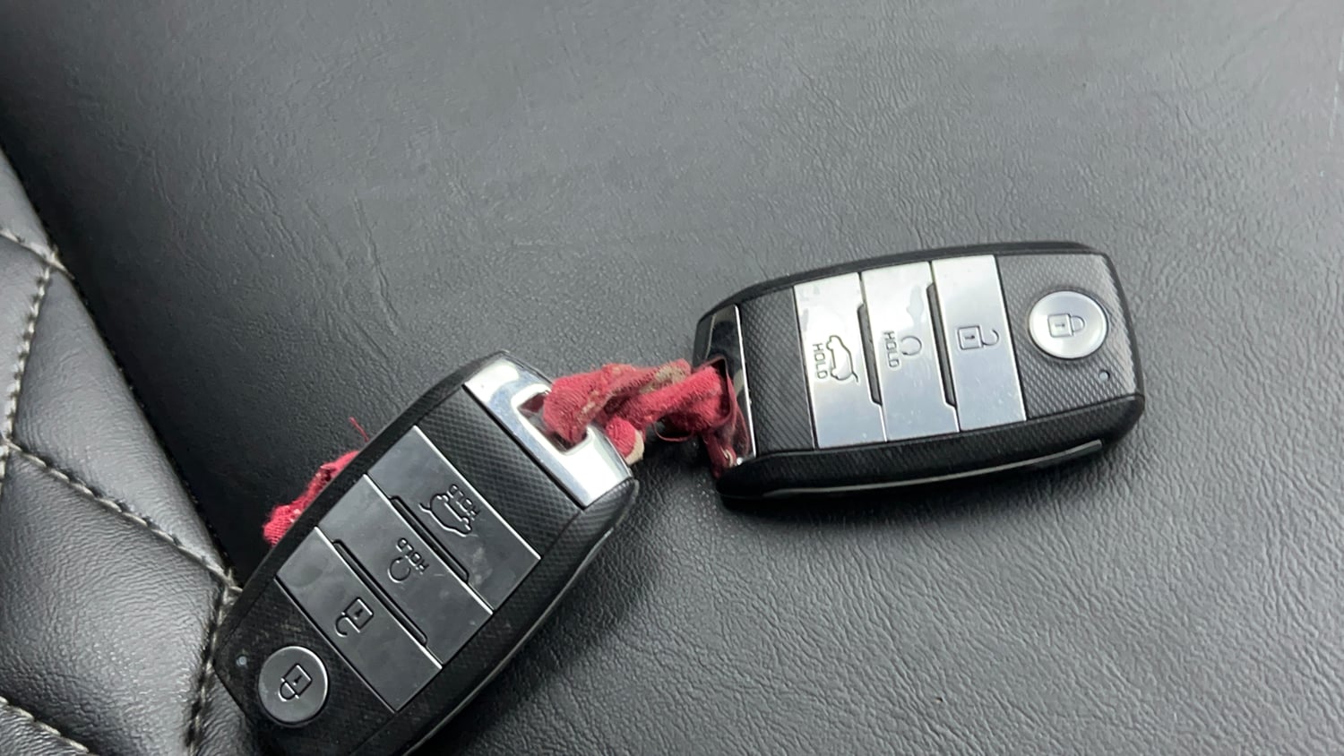 Used 2022 Kia Sonet HTX 1.5 Diesel Manual extra CAR KEY VIEW