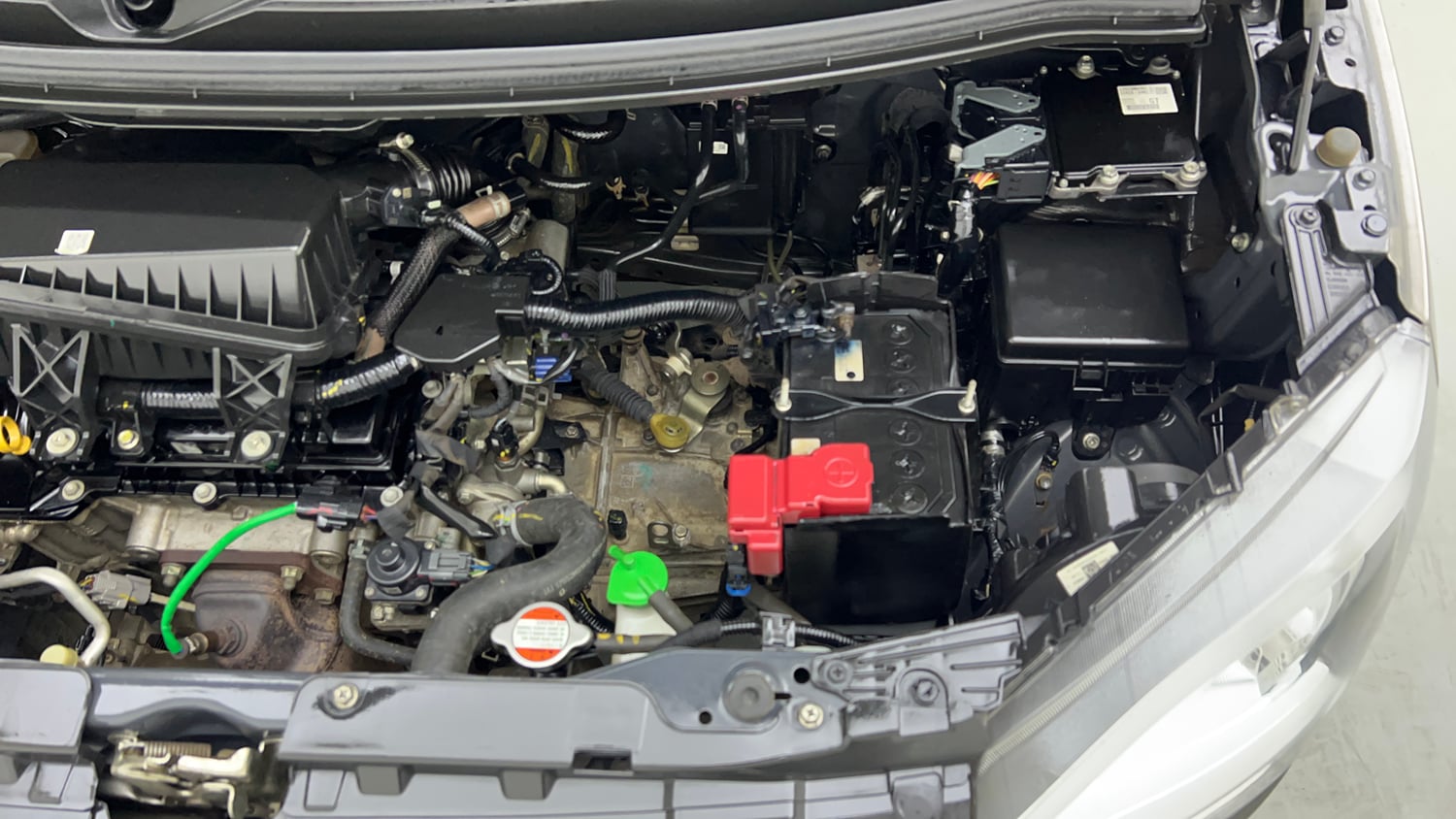 Used 2024 Maruti Suzuki Wagon R VXI 1.0 Petrol Manual engine ENGINE LEFT SIDE VIEW