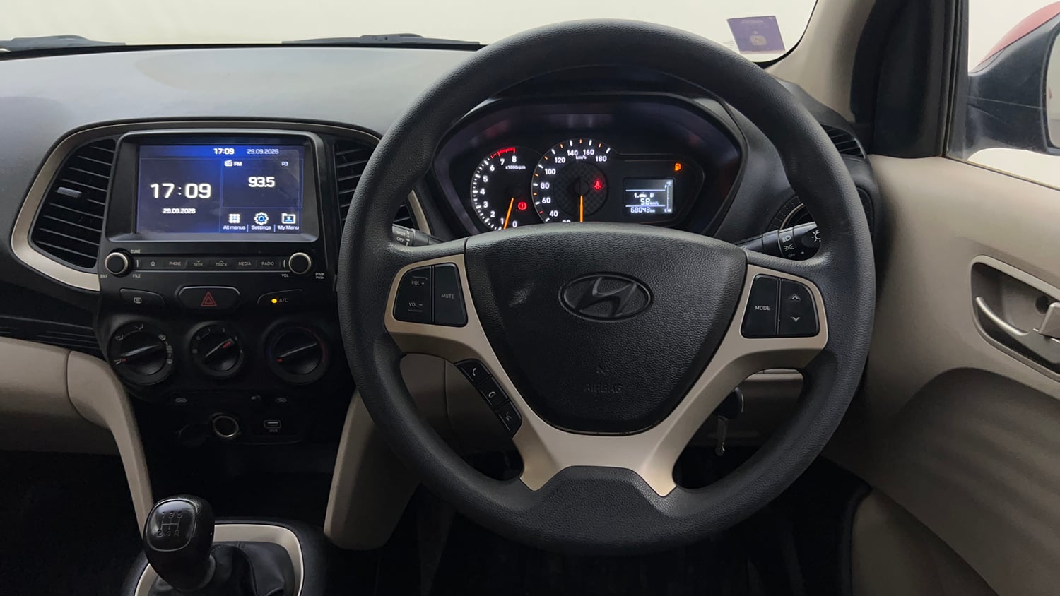Used 2019 Hyundai Santro Sportz Petrol Manual interior STEERING VIEW