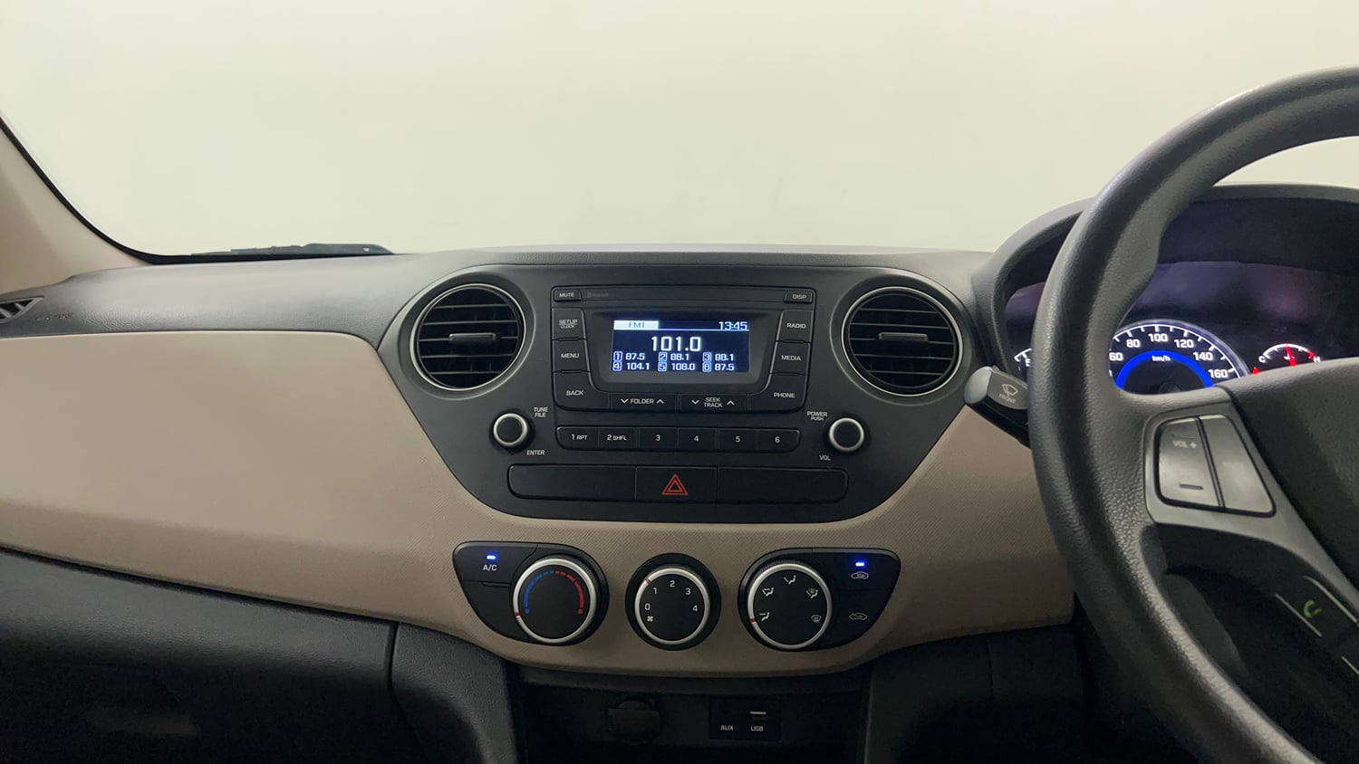Used 2019 Hyundai Grand i10 Magna 1.2 Kappa VTVT CNG Cng Manual interior MUSIC SYSTEM & AC CONTROL VIEW