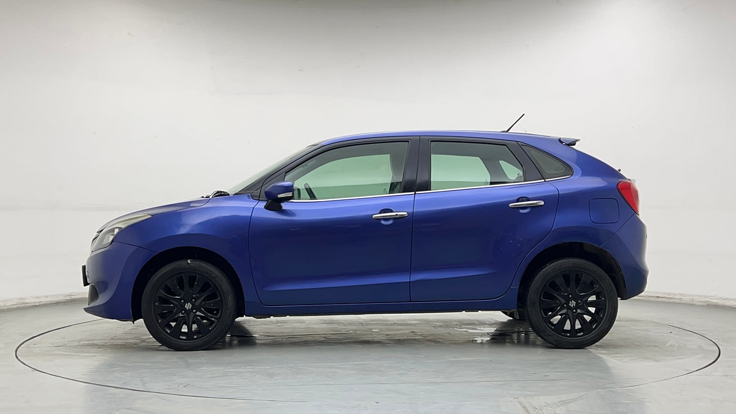 Used 2017 Maruti Suzuki Baleno Alpha 1.2 Petrol Manual exterior LEFT SIDE VIEW