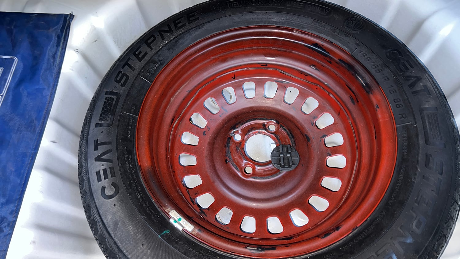 Used 2021 Renault Kiger RXZ Turbo CVT Petrol Automatic tyres SPARE TYRE VIEW