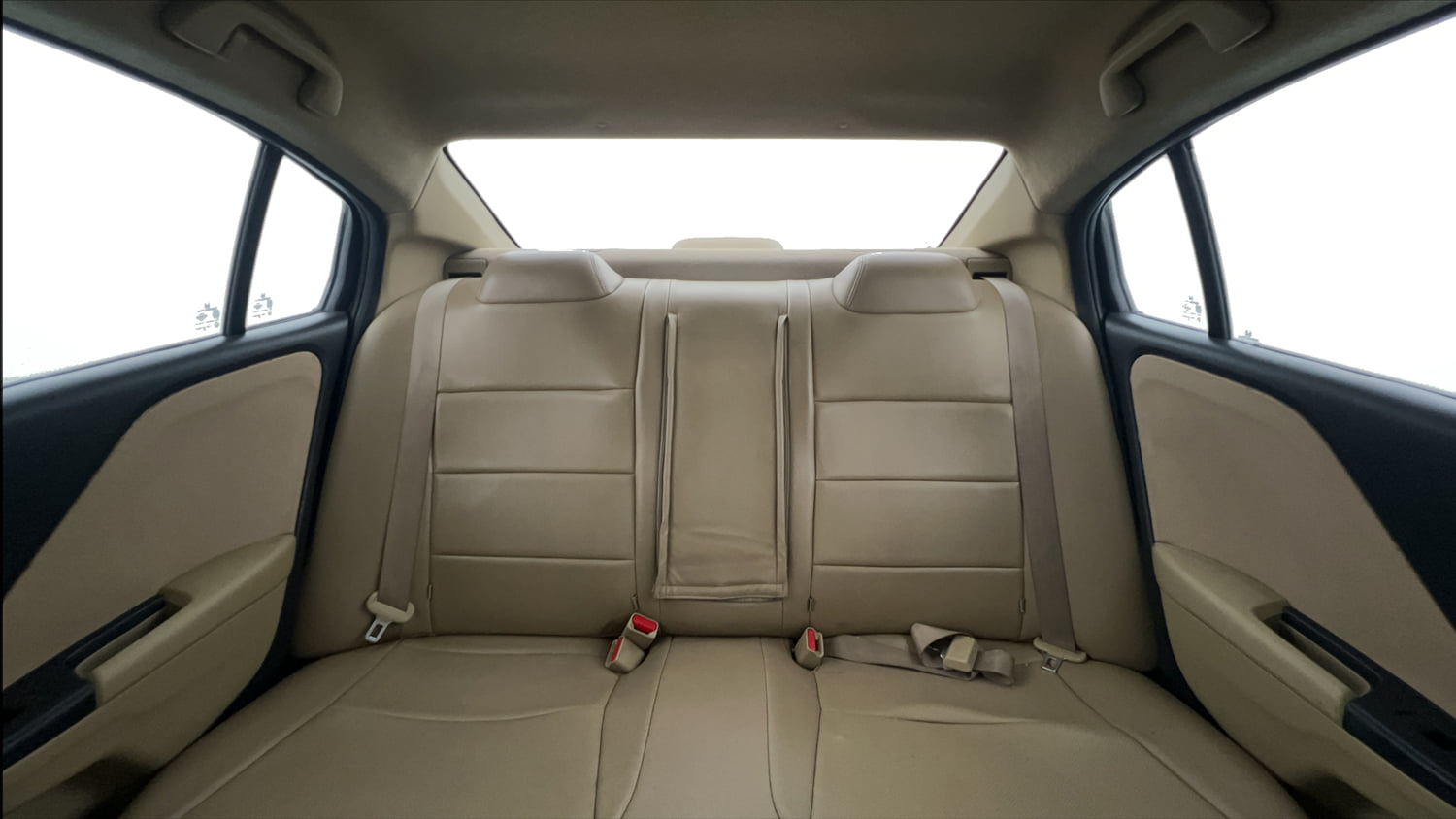 Used 2018 Honda City V Petrol Petrol Manual interior REAR SEAT CONDITION VIEW