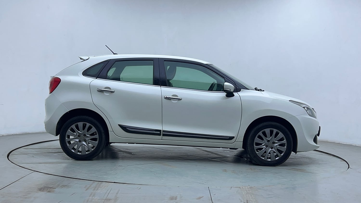 Used 2018 Maruti Suzuki Baleno Alpha 1.2 Petrol Manual exterior RIGHT SIDE VIEW