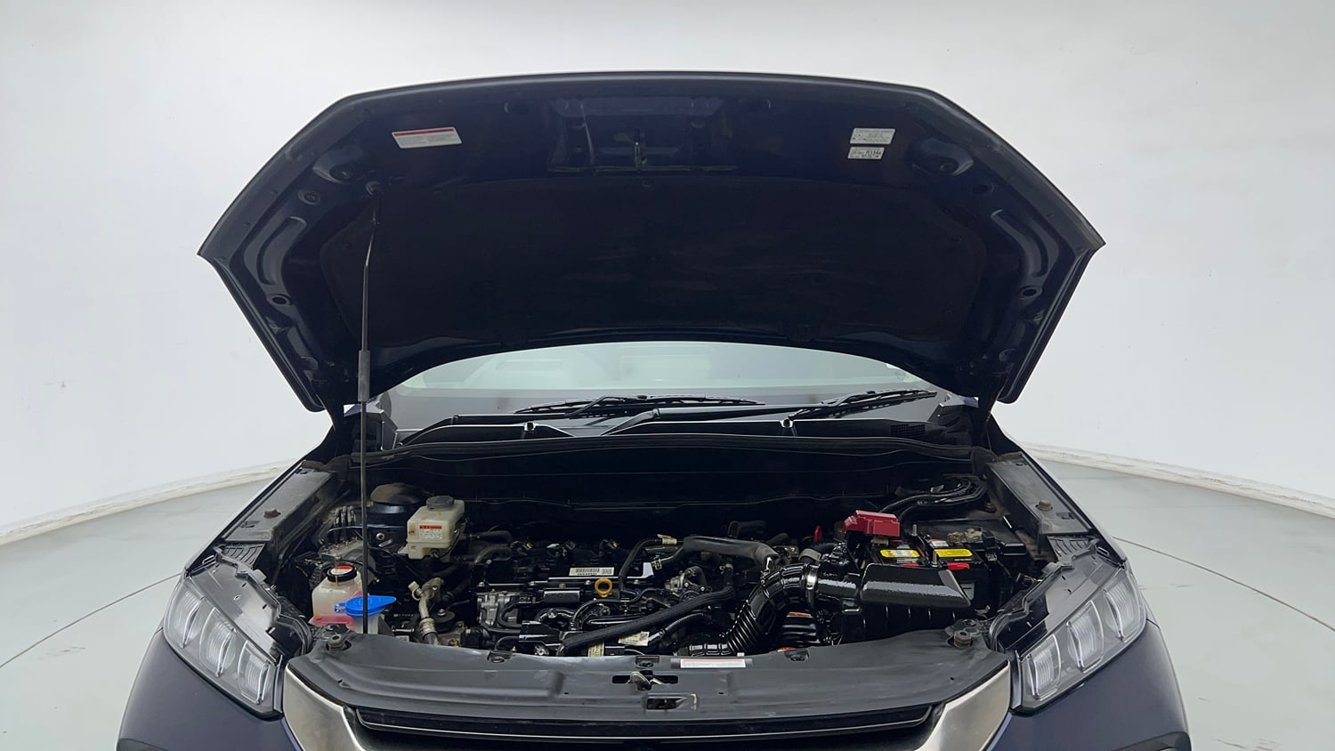 Used 2023 Maruti Suzuki Grand Vitara Zeta Plus Intelligent Hybrid eCVT Hybrid Automatic engine ENGINE & BONNET OPEN FRONT VIEW