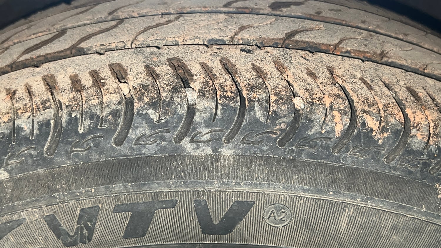 Used 2022 Honda Amaze VX MT 1.2 Petrol Petrol Manual tyres RIGHT REAR TYRE TREAD VIEW