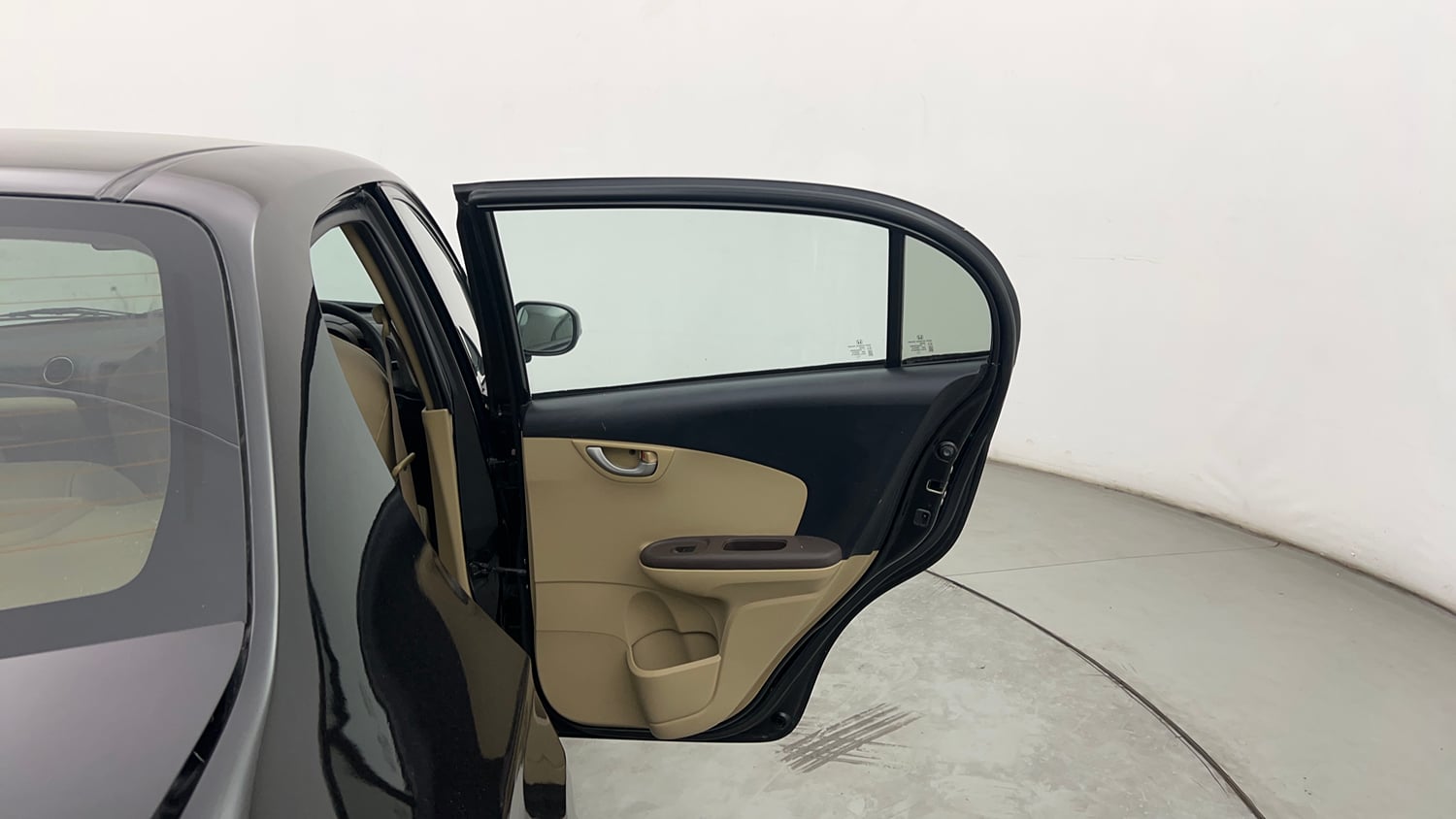 Used 2014 Honda Amaze 1.2 VX i-VTEC Petrol Manual interior RIGHT REAR DOOR OPEN VIEW