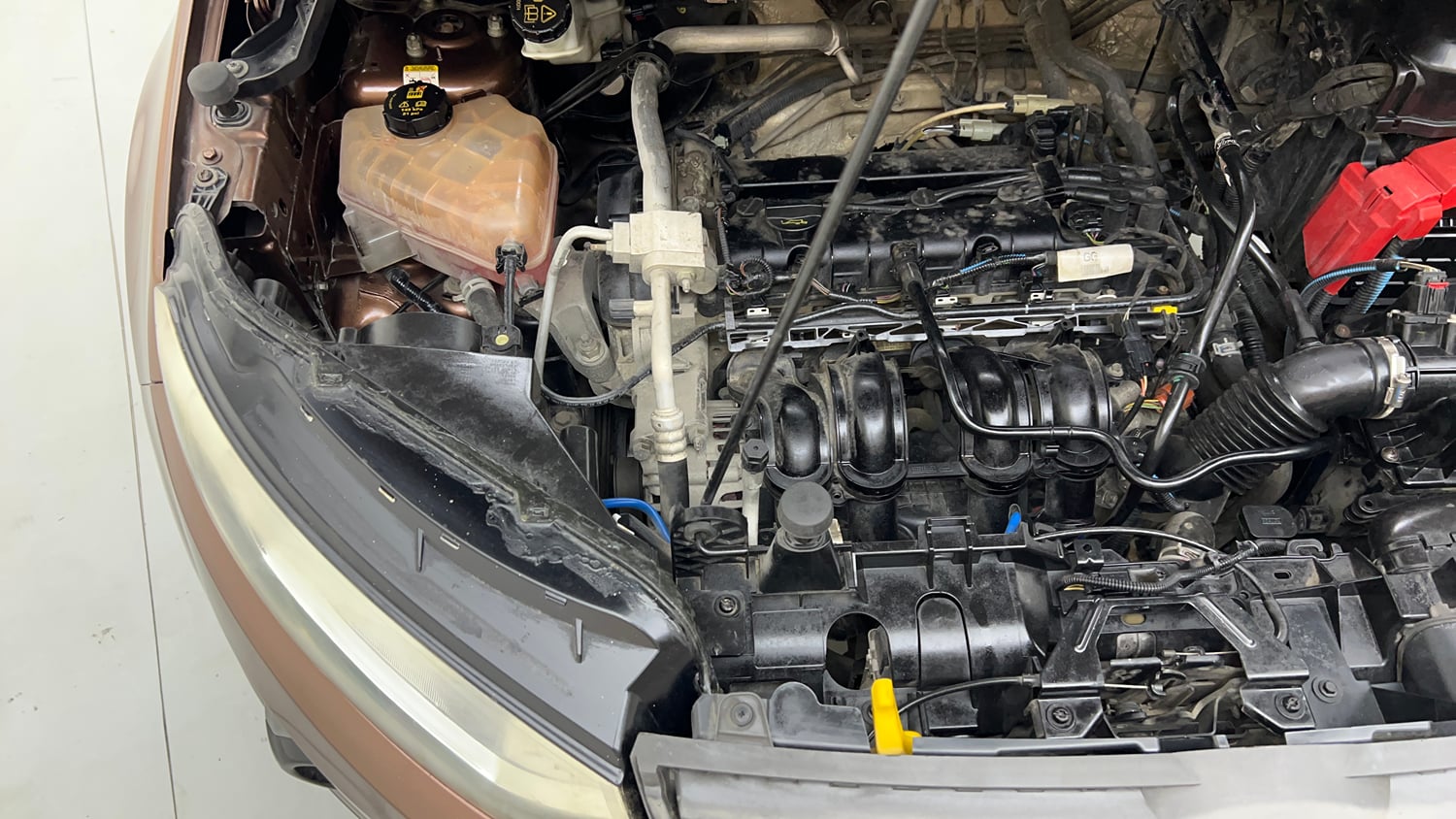 Used 2017 Ford EcoSport Trend 1.5L Ti-VCT Petrol Manual engine ENGINE RIGHT SIDE VIEW