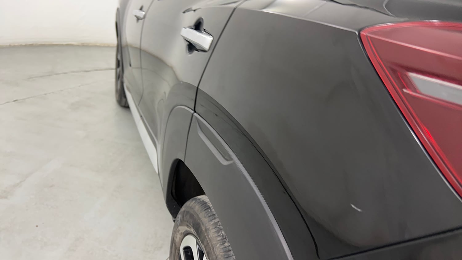 Used 2024 Nissan Magnite XV Premium Turbo CVT Petrol Automatic dents MINOR SCRATCH