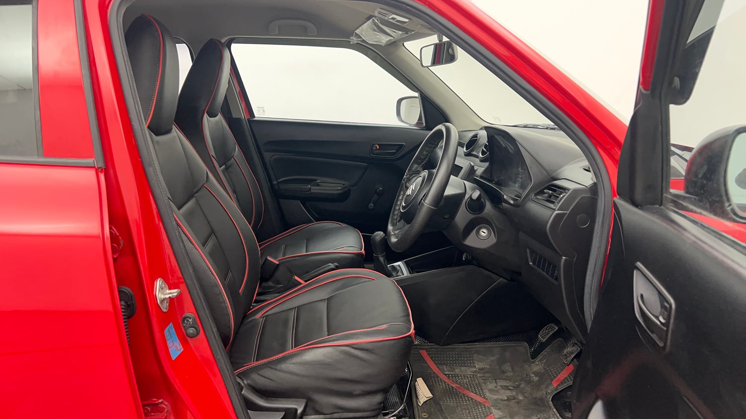 Used 2020 Maruti Suzuki Swift LXi Petrol Manual interior RIGHT SIDE FRONT DOOR CABIN VIEW