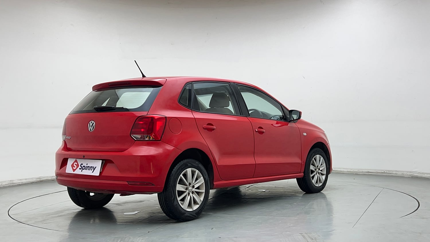 Used 2015 Volkswagen Polo Highline1.2L (P) Petrol Manual exterior RIGHT REAR CORNER VIEW