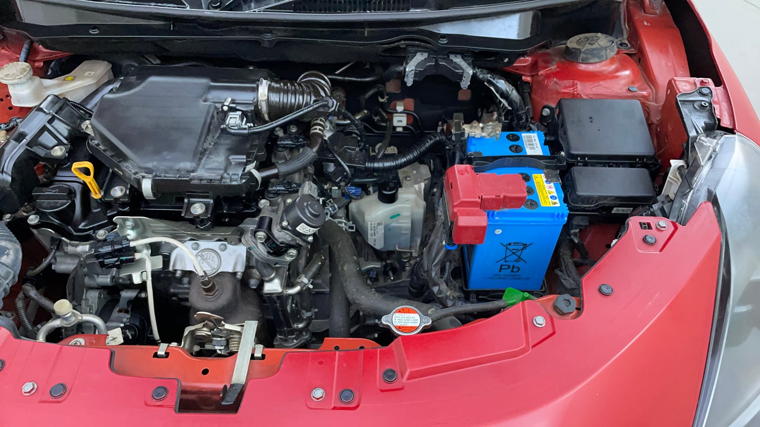 Used 2024 Maruti Suzuki Swift ZXi Plus Dual Tone AMT Petrol Automatic engine ENGINE LEFT SIDE VIEW