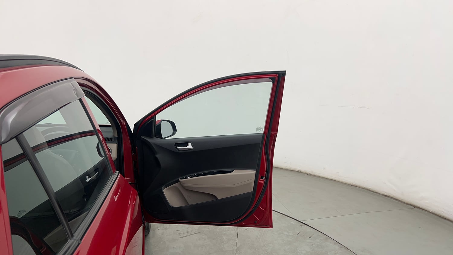 Used 2020 Hyundai Grand i10 Sportz 1.2 Kappa VTVT Petrol Manual interior RIGHT FRONT DOOR OPEN VIEW