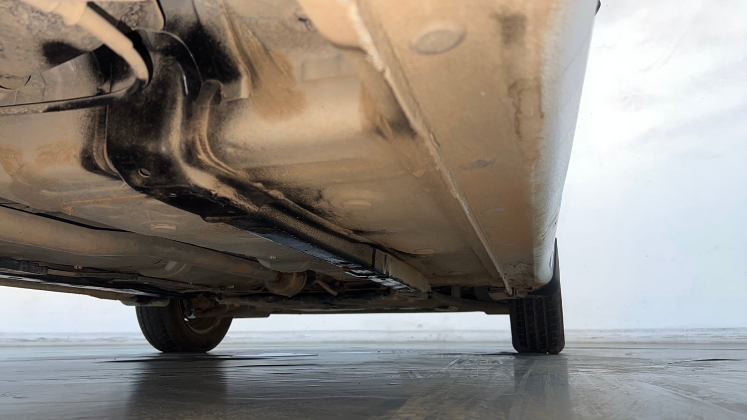 Used 2026 Hyundai Grand i10 Nios Sportz 1.2 Hy-CNG Duo Cng Manual extra REAR RIGHT UNDERBODY VIEW