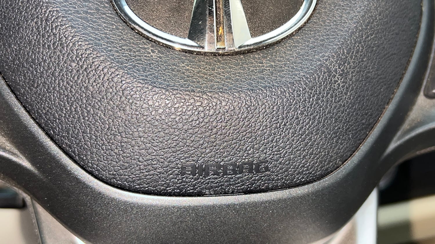 Used 2022 Tata Altroz XZA Plus Petrol Petrol Automatic top_features Airbags