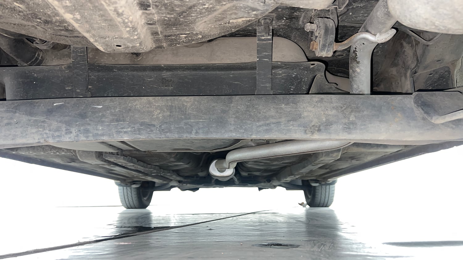 Used 2020 Hyundai Grand i10 Sportz 1.2 Kappa VTVT Petrol Manual extra REAR UNDERBODY VIEW (TAKEN FROM REAR)
