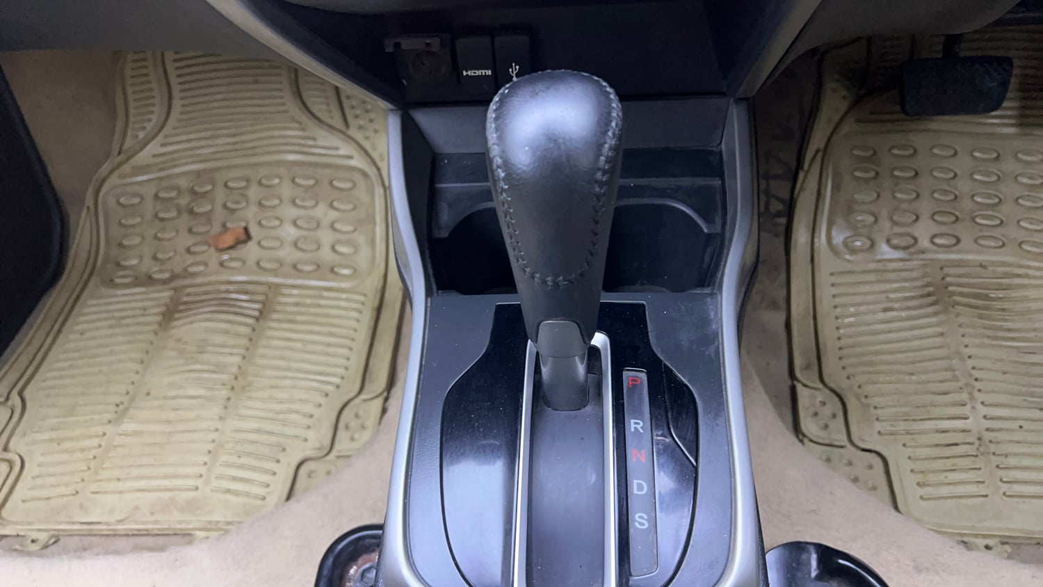 Used 2017 Honda City ZX CVT Petrol Petrol Automatic interior GEAR  KNOB VIEW