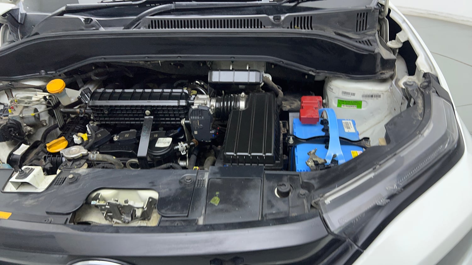 Used 2023 Tata Punch Adventure MT Petrol Manual engine ENGINE LEFT SIDE VIEW