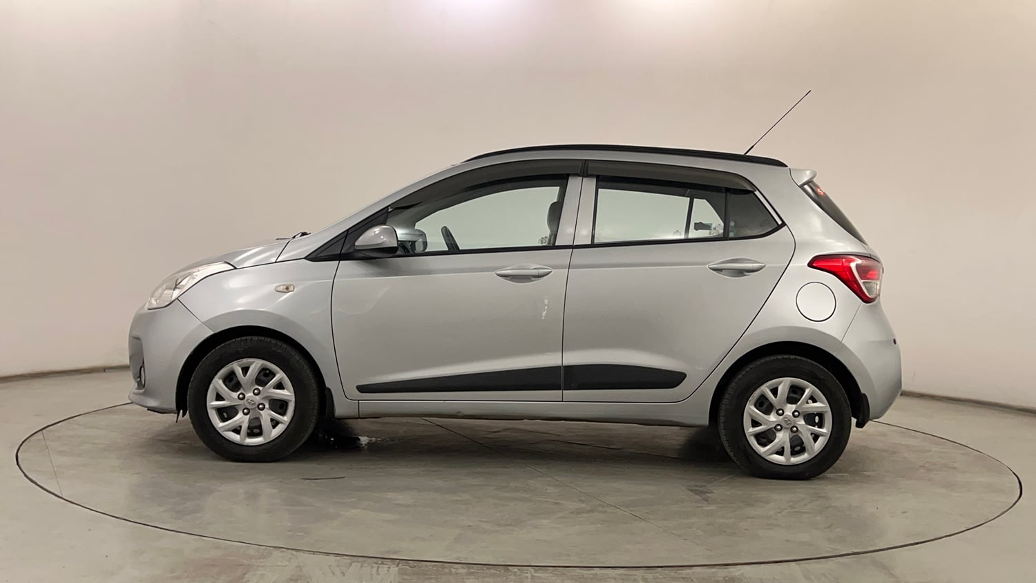 Used 2019 Hyundai Grand i10 Magna 1.2 Kappa VTVT CNG Cng Manual exterior LEFT SIDE VIEW