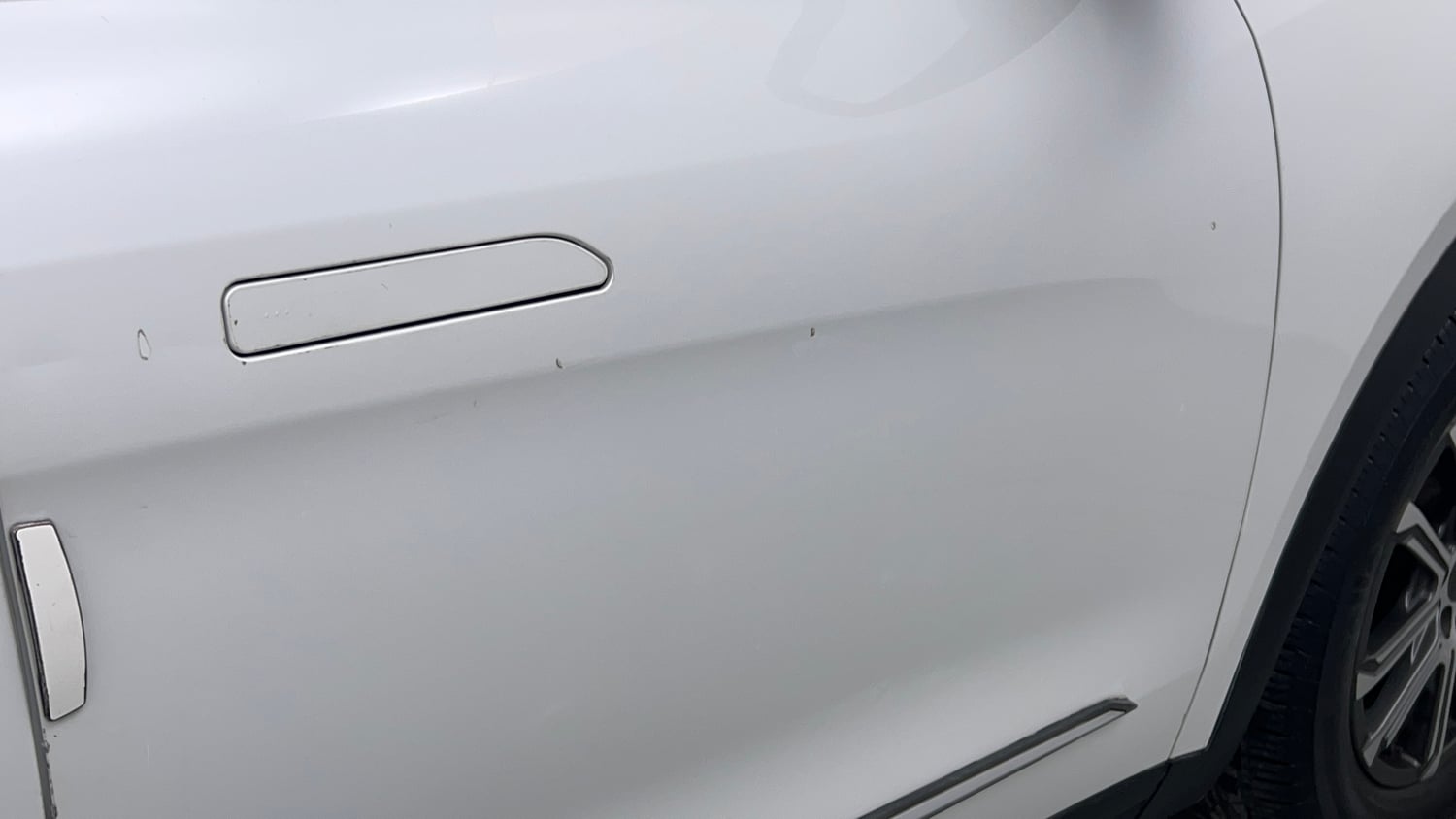 Used 2022 Mahindra XUV700 AX 7 Petrol MT 7 STR Petrol Manual dents MINOR DENT