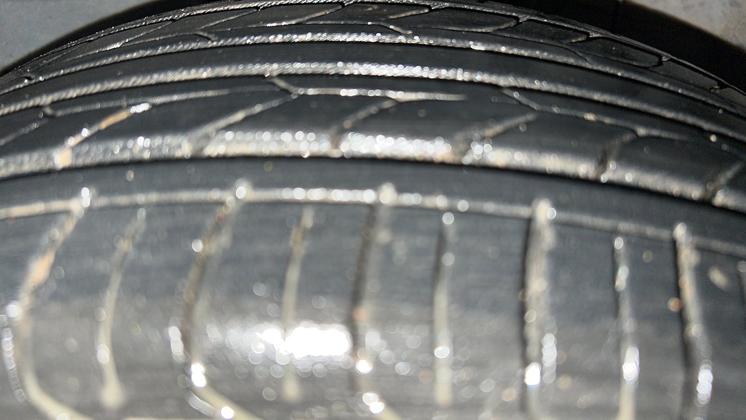 Used 2018 Honda City V Petrol Petrol Manual tyres LEFT FRONT TYRE TREAD VIEW