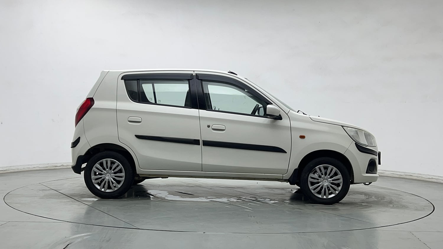 Used 2016 Maruti Suzuki Alto K10 VXi (O) Petrol Manual exterior RIGHT SIDE VIEW