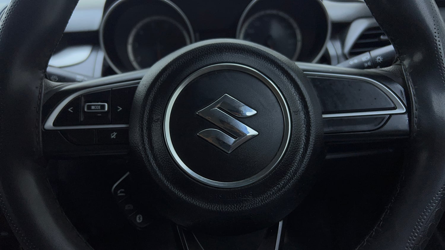 Used 2019 Maruti Suzuki Swift VXi Petrol Manual top_features Airbags
