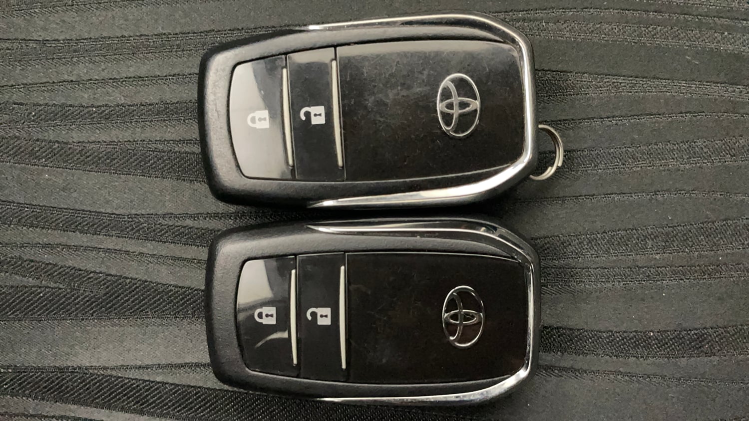Used 2019 Toyota Innova Crysta 2.4 V 7 STR Diesel Manual extra CAR KEY VIEW