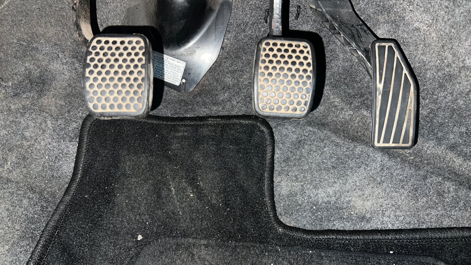 Used 2016 Maruti Suzuki Alto K10 VXi (O) Petrol Manual interior PEDALS VIEW