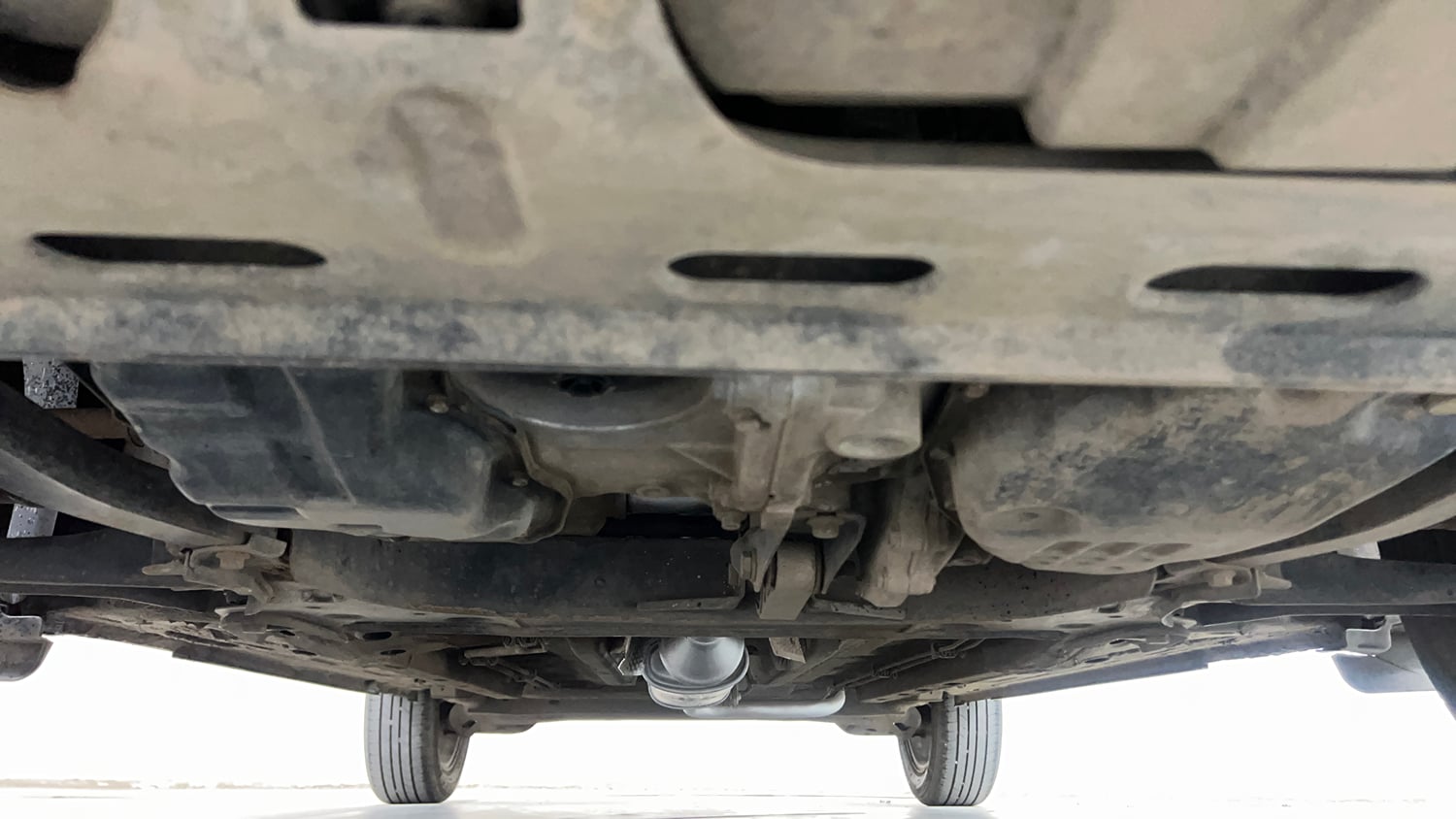 Used 2024 Nissan Magnite XV Premium Turbo CVT Petrol Automatic extra FRONT LEFT UNDERBODY VIEW