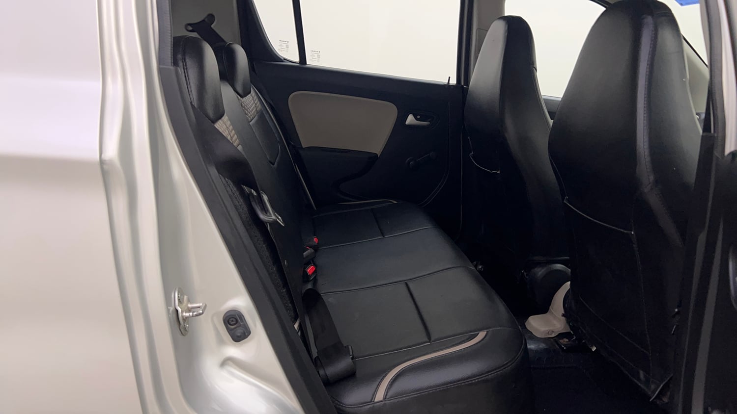 Used 2023 Maruti Suzuki Alto 800 VXi Petrol Manual interior RIGHT SIDE REAR DOOR CABIN VIEW