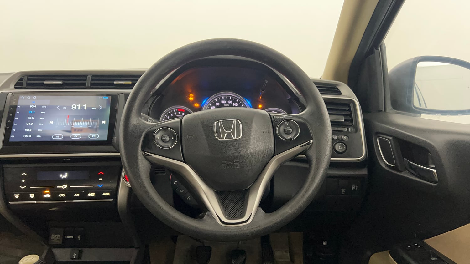 Used 2018 Honda City V Petrol Petrol Manual interior STEERING VIEW