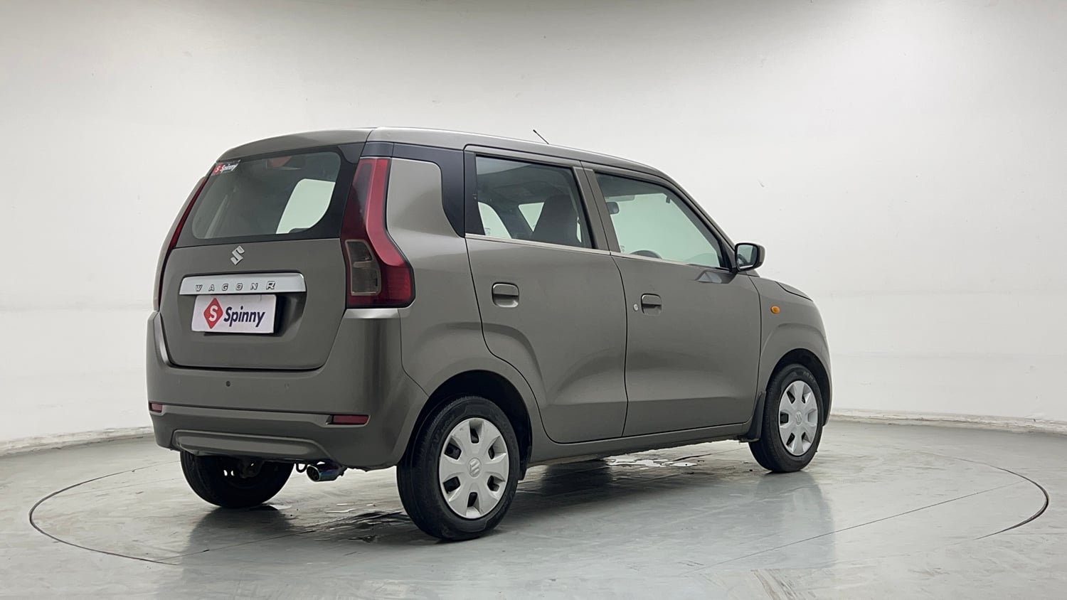 Used 2024 Maruti Suzuki Wagon R VXI 1.0 Petrol Manual exterior RIGHT REAR CORNER VIEW
