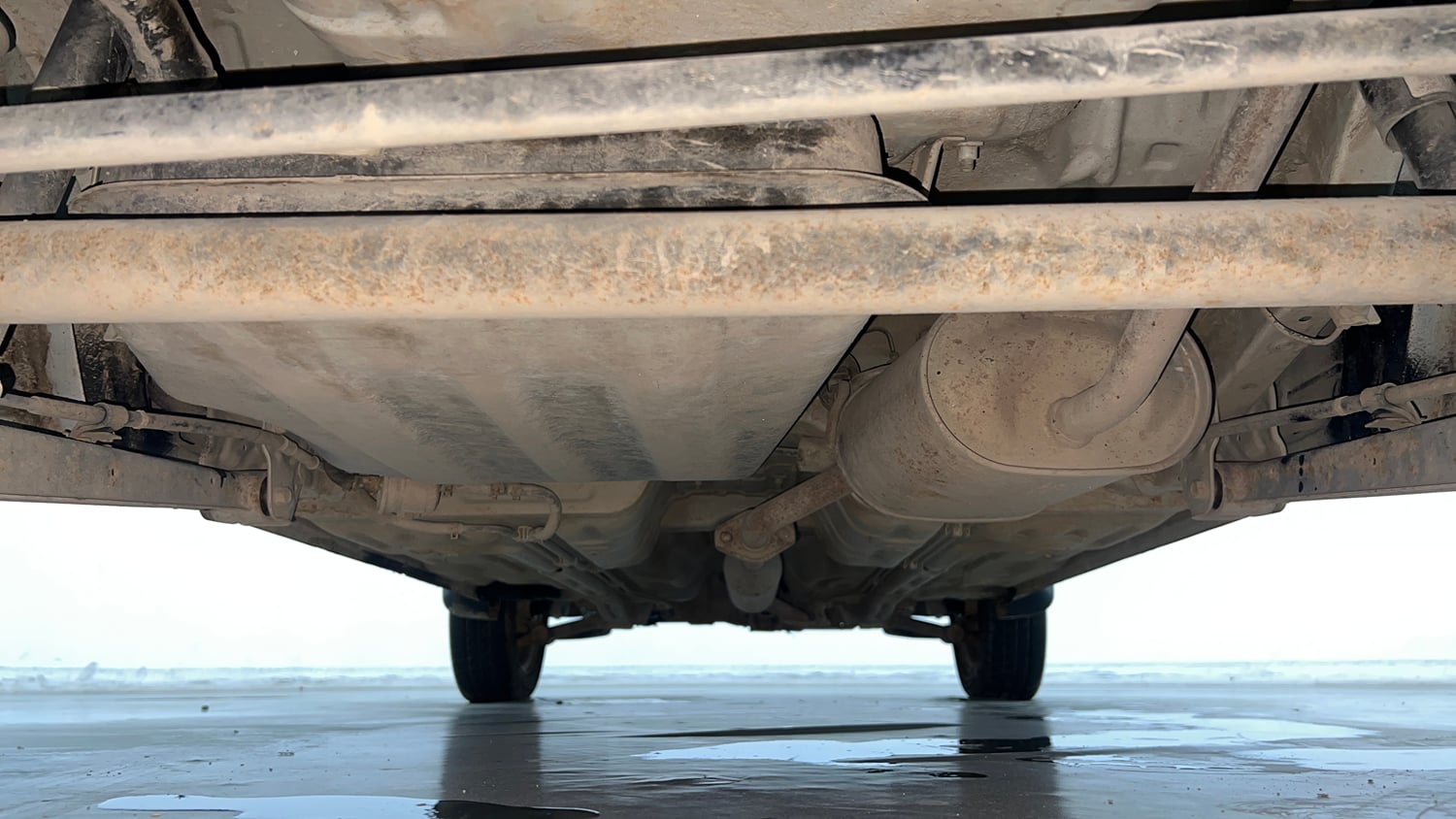 Used 2016 Maruti Suzuki Alto K10 VXi (O) Petrol Manual extra REAR UNDERBODY VIEW (TAKEN FROM REAR)
