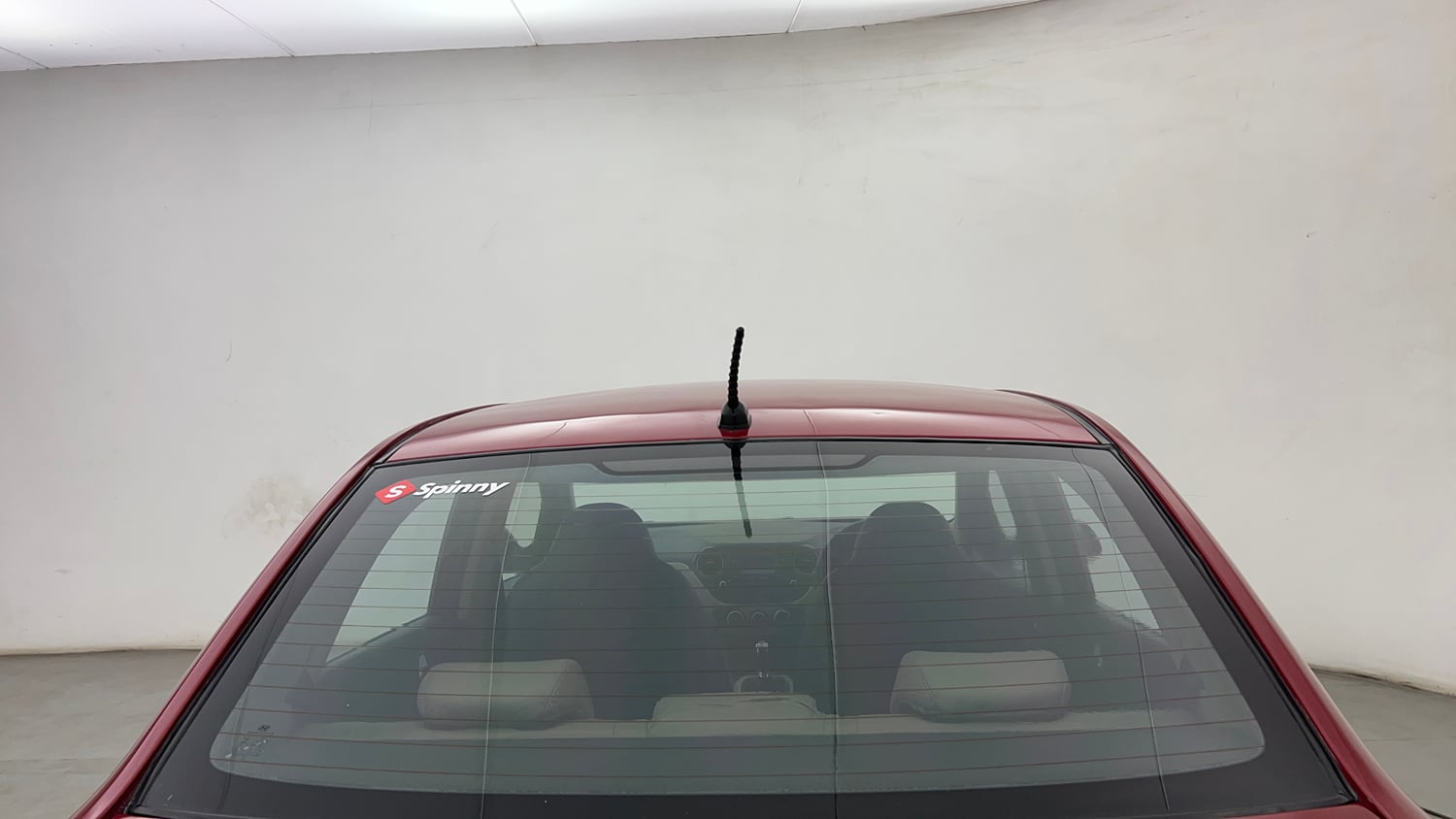 Used 2016 Hyundai Xcent SX 1.1 CRDi Diesel Manual exterior BACK WINDSHIELD VIEW