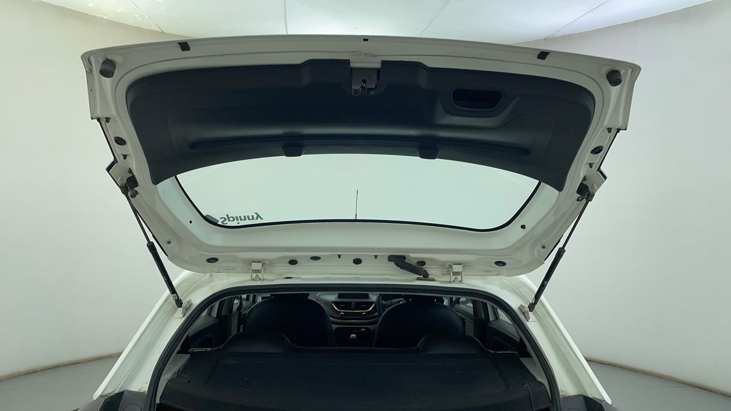 Used 2020 Tata Altroz XT Petrol Petrol Manual interior DICKY DOOR OPEN VIEW