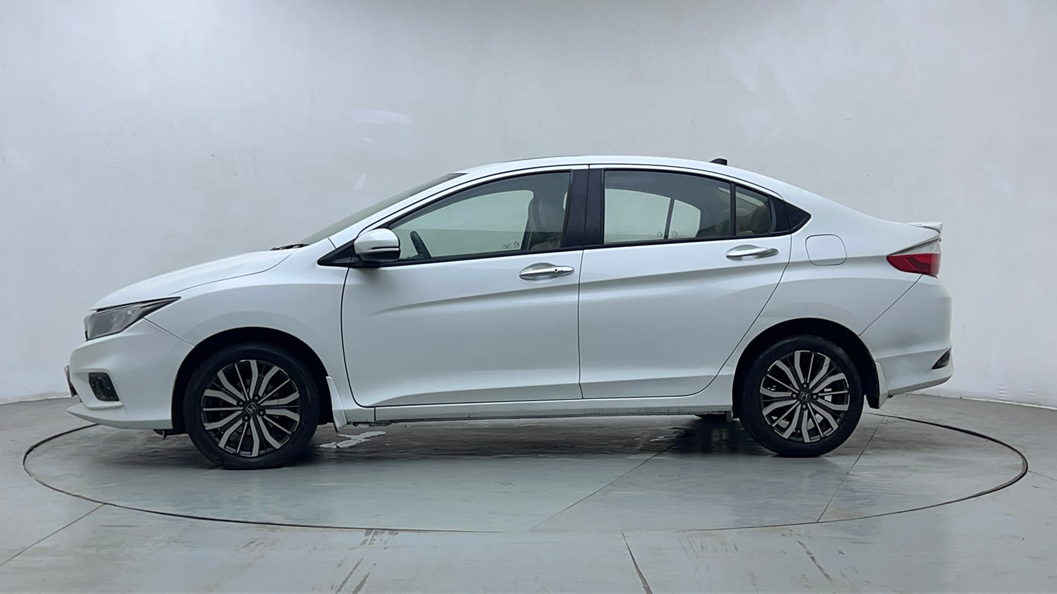 Used 2017 Honda City ZX CVT Petrol Petrol Automatic exterior LEFT SIDE VIEW