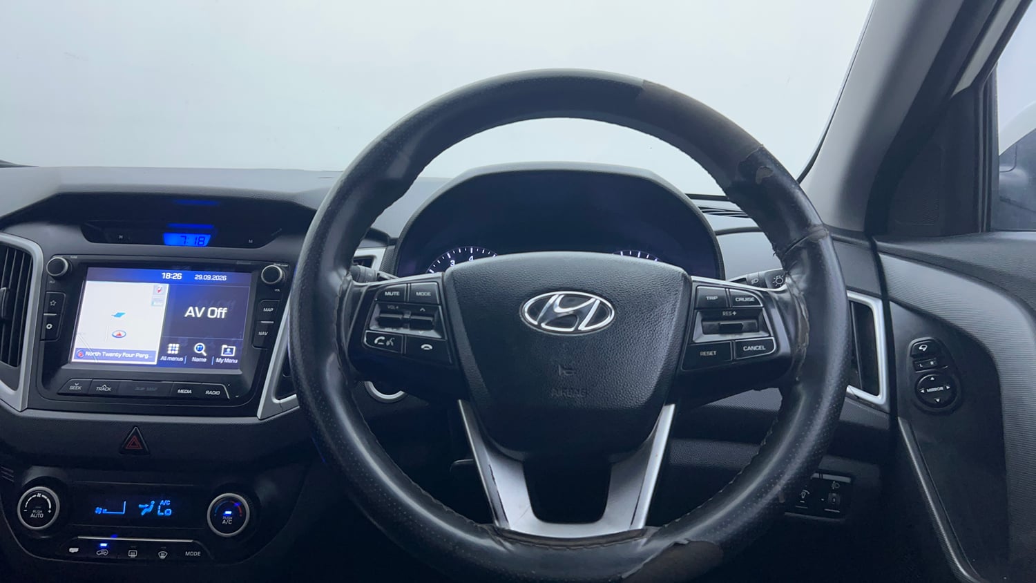 Used 2019 Hyundai Creta SX 1.6 Dual Tone Petrol Petrol Manual interior STEERING VIEW