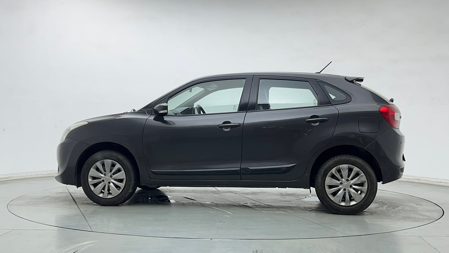 Used 2017 Maruti Suzuki Baleno Delta 1.2 Petrol Manual exterior LEFT SIDE VIEW