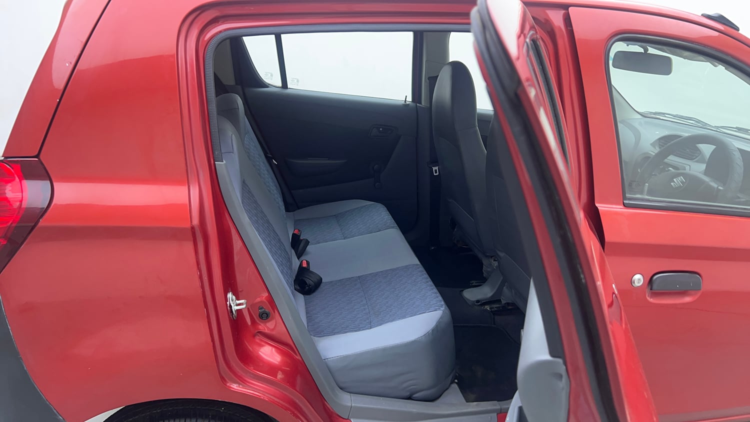 Used 2013 Maruti Suzuki Alto 800 Lx Petrol Manual interior RIGHT SIDE REAR DOOR CABIN VIEW