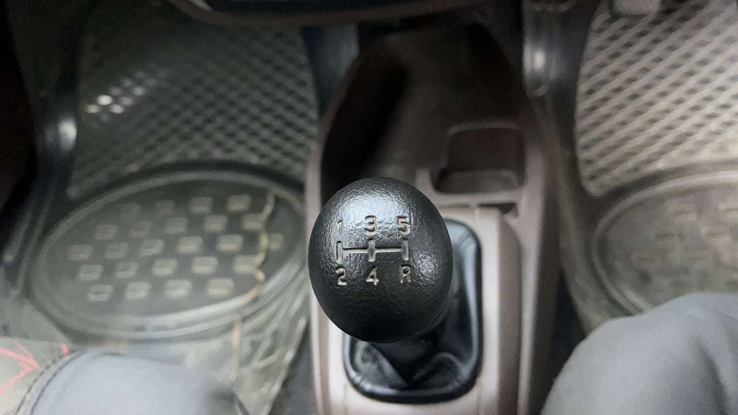 Used 2013 Maruti Suzuki Alto 800 Lxi Petrol Manual interior GEAR  KNOB VIEW